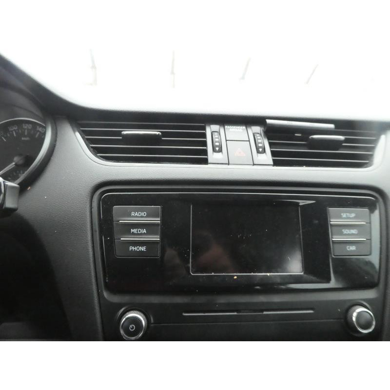 Verin de coffre SKODA OCTAVIA 3 Photo n°5