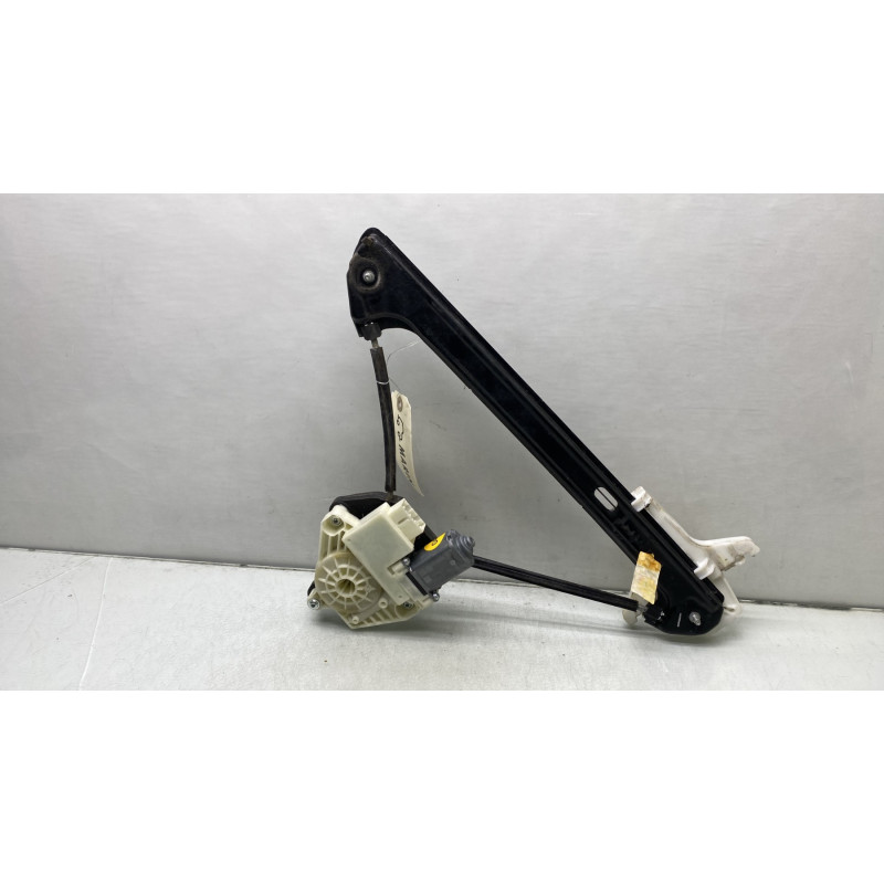 Leve vitre electrique arriere gauche VOLKSWAGEN GOLF 7 Photo n°4
