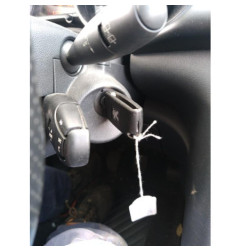 Serrure avant droit PEUGEOT 3008 1