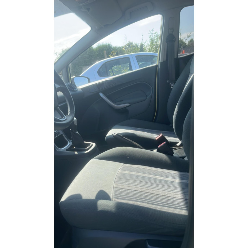 Pretensionneur de ceinture avant gauche FORD FIESTA 6 Photo n°9