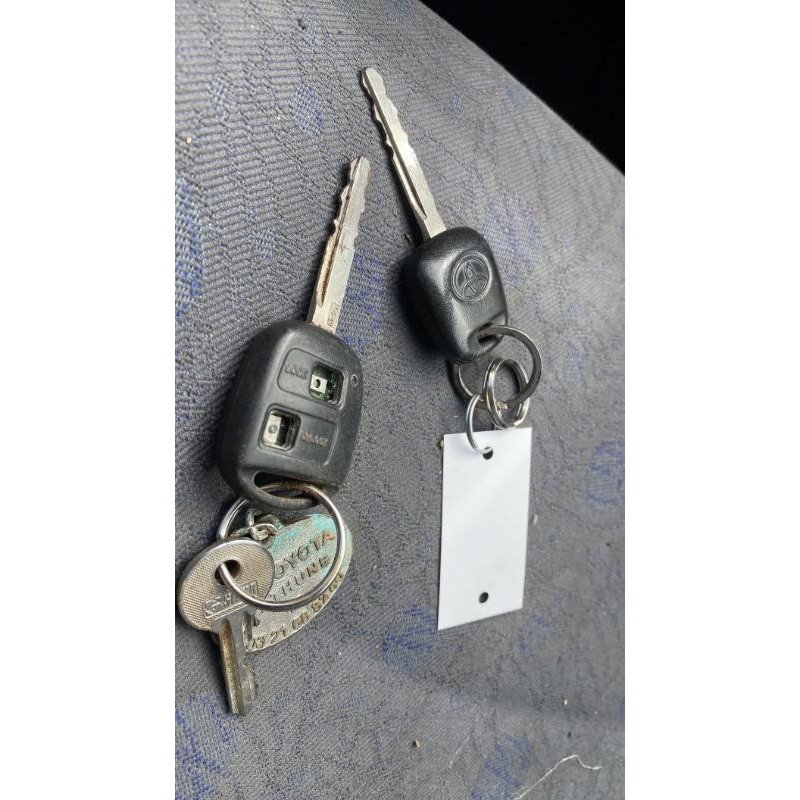 Porte avant droit TOYOTA YARIS 1 Photo n°15