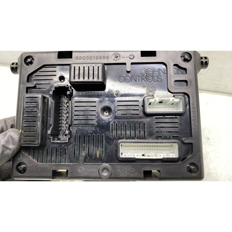 Boitier UCH RENAULT GRAND MODUS Photo n°2