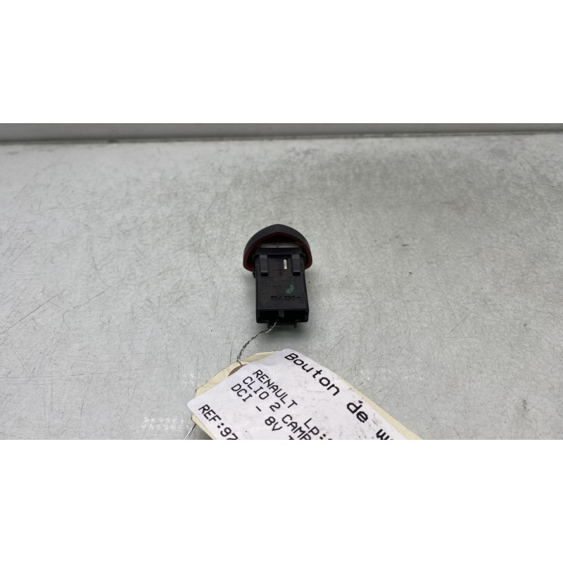 Bouton de warning RENAULT CLIO 2 CAMPUS Photo n°2