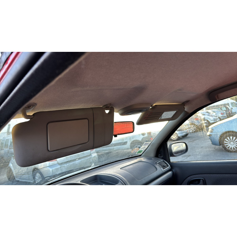 Bouton de warning RENAULT CLIO 2 CAMPUS Photo n°15