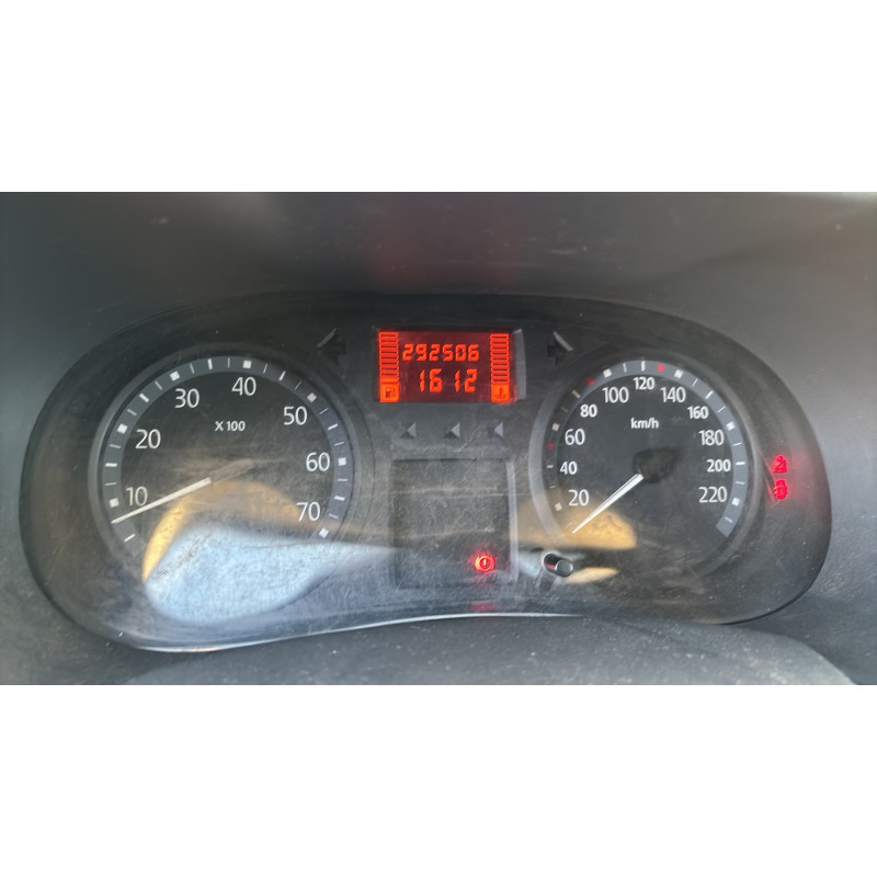 Bouton de warning RENAULT CLIO 2 CAMPUS Photo n°18