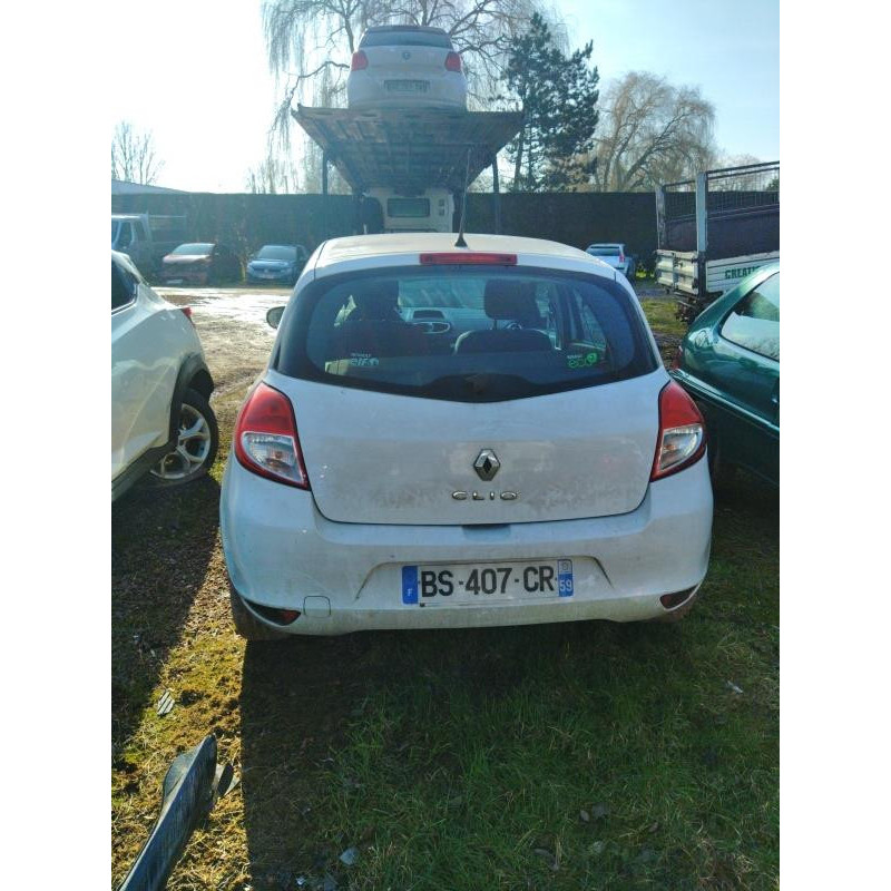 Boitier UCH RENAULT CLIO 3 Photo n°4