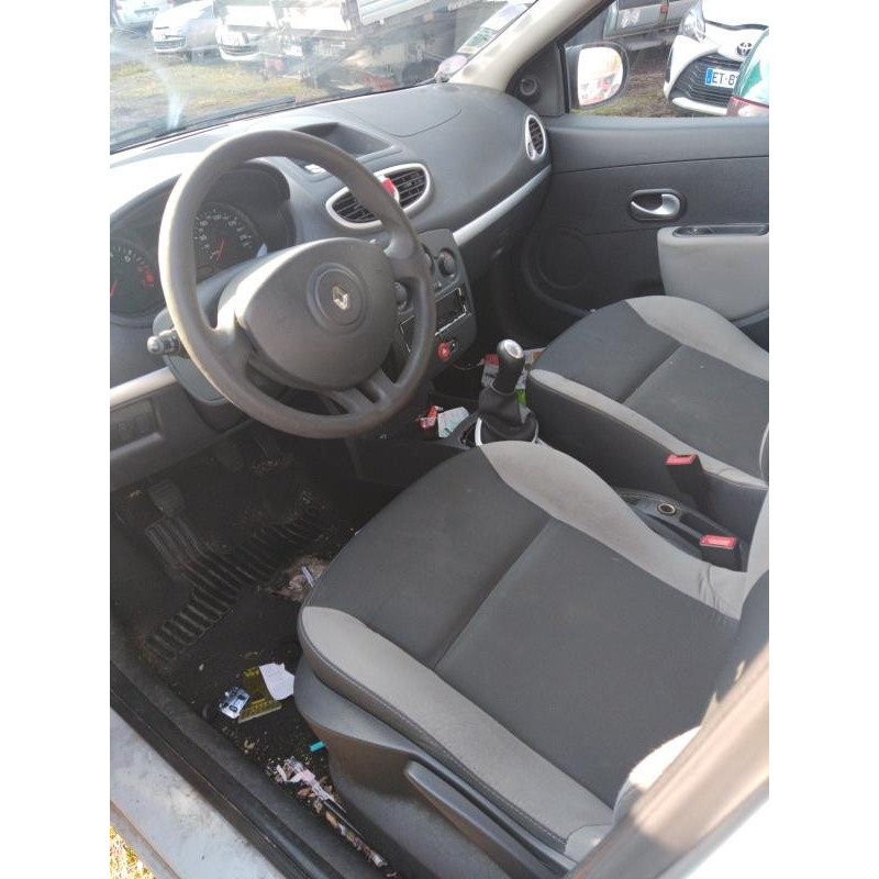 Boitier UCH RENAULT CLIO 3 Photo n°5