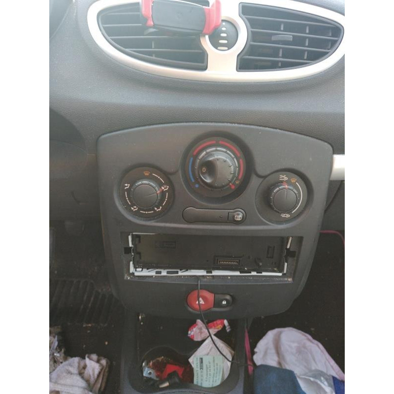 Boitier UCH RENAULT CLIO 3 Photo n°16