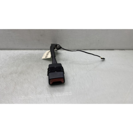 Attache ceinture avant droit VOLKSWAGEN GOLF 5