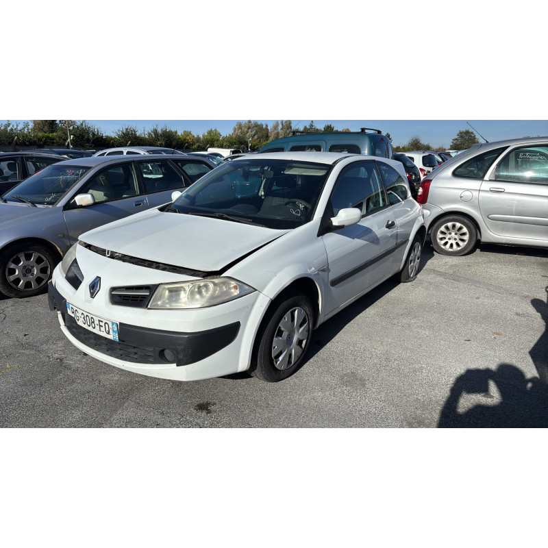 Pare choc arriere RENAULT MEGANE 2 Photo n°7