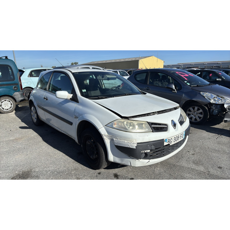 Pare choc arriere RENAULT MEGANE 2 Photo n°8