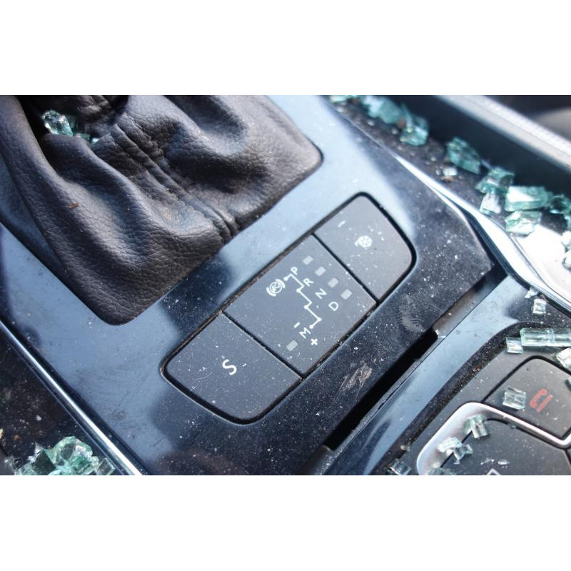 Boite a gants PEUGEOT 508 1 SW Photo n°10