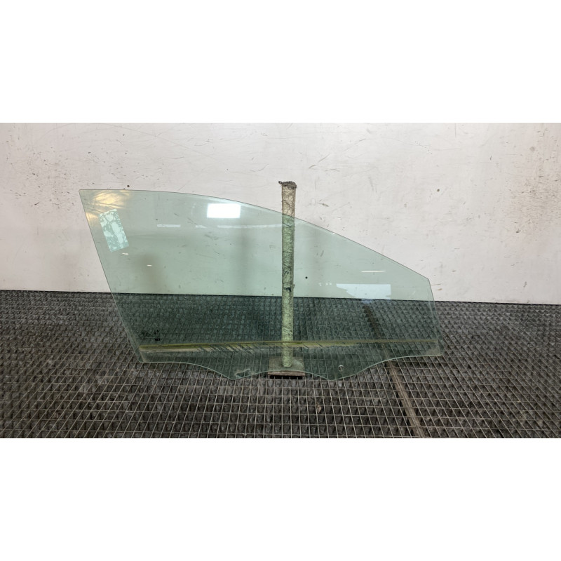 Vitre avant droit FORD FOCUS 4 Photo n°1