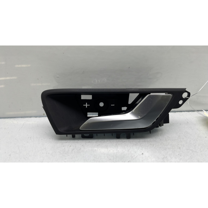 Poignee interieur avant droit FORD FOCUS 4 Photo n°1
