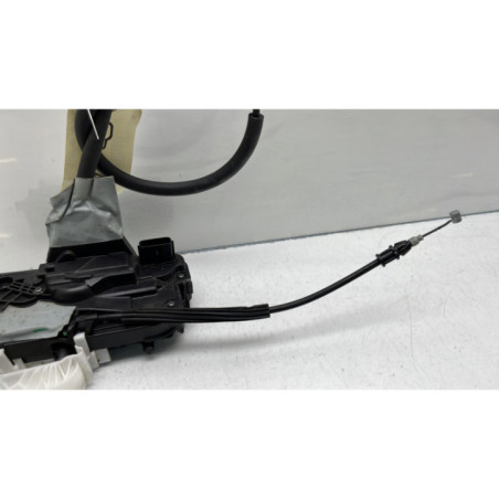 Serrure avant gauche FORD FOCUS 4