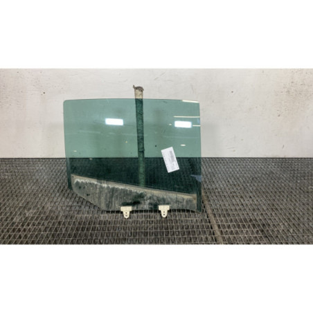 Vitre arriere droit RENAULT MEGANE 3 Photo n°1