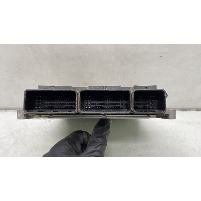 Calculateur moteur RENAULT MEGANE 3 Photo n°3