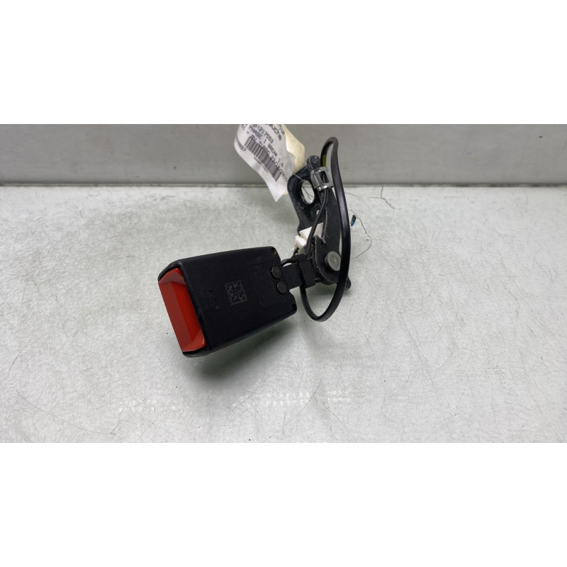 Attache ceinture arriere gauche PEUGEOT 308 2 SW Photo n°2