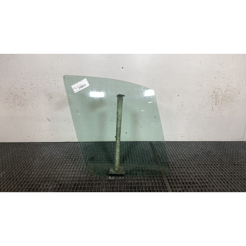 Vitre avant droit RENAULT SCENIC 1 Photo n°1