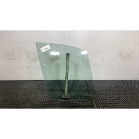 Vitre avant droit RENAULT SCENIC 1 Photo n°1
