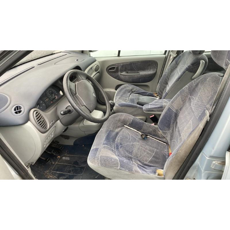 Vitre avant droit RENAULT SCENIC 1 Photo n°14