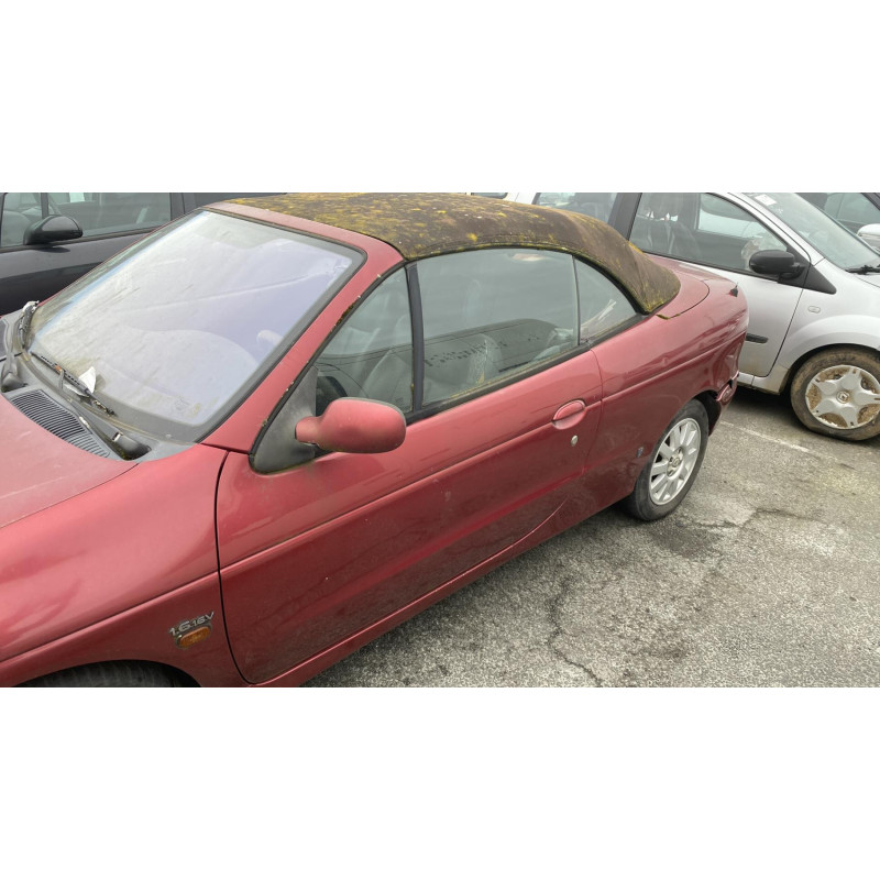Porte avant droit RENAULT MEGANE 1 Photo n°12