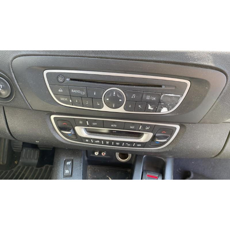 Feu arriere principal gauche (feux) RENAULT SCENIC 3 Photo n°11