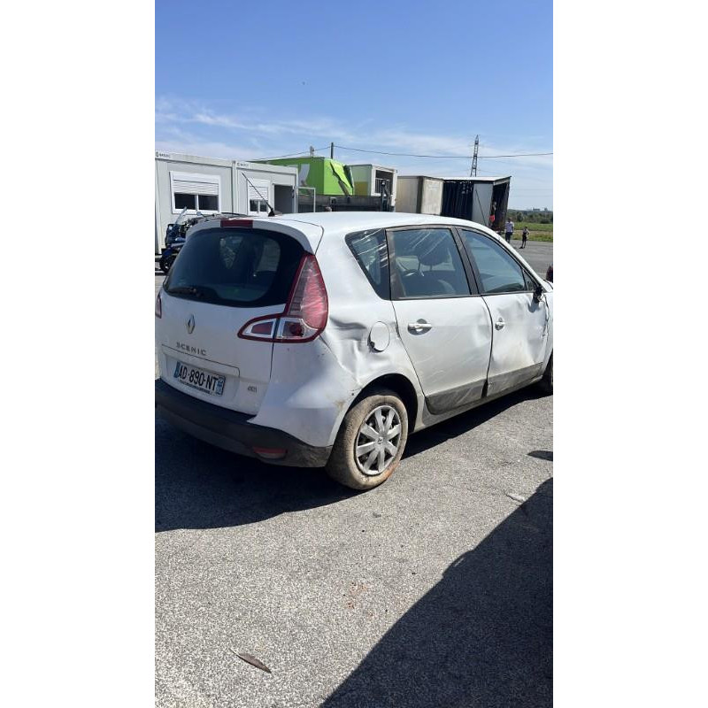 Feu arriere principal gauche (feux) RENAULT SCENIC 3 Photo n°17