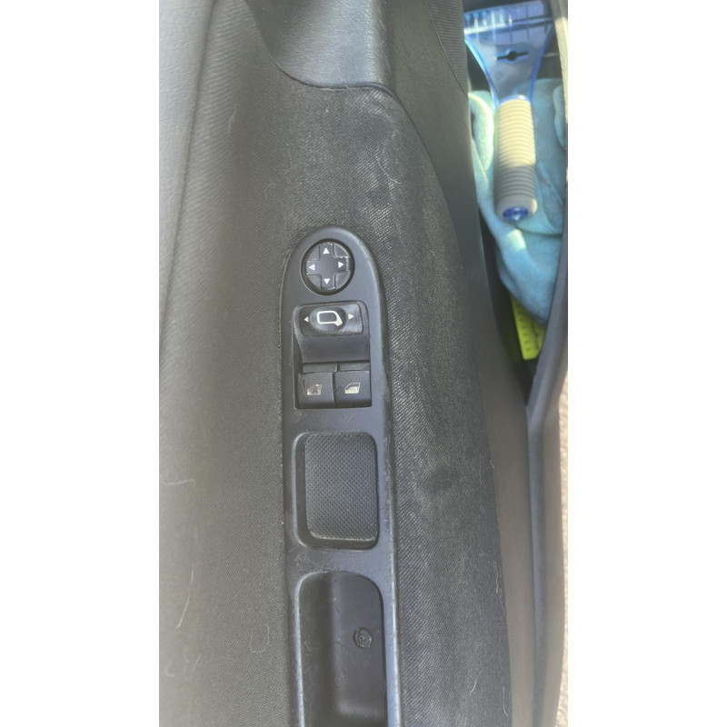 Calculateur moteur PEUGEOT 207 Photo n°9