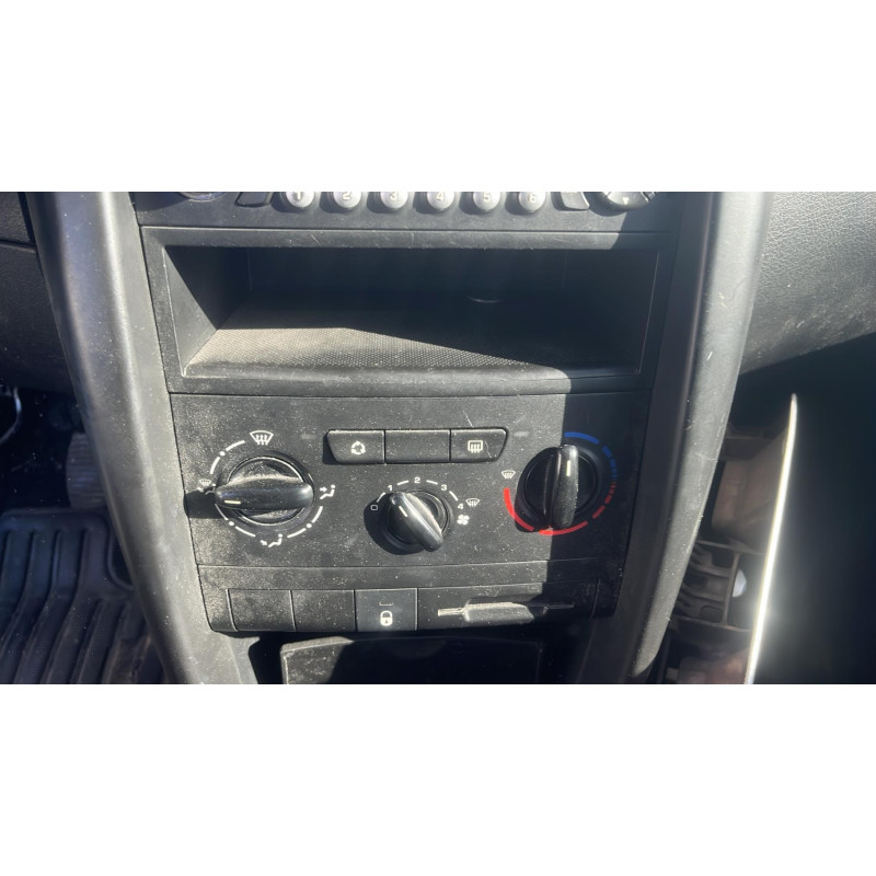 Calculateur moteur PEUGEOT 207 Photo n°12