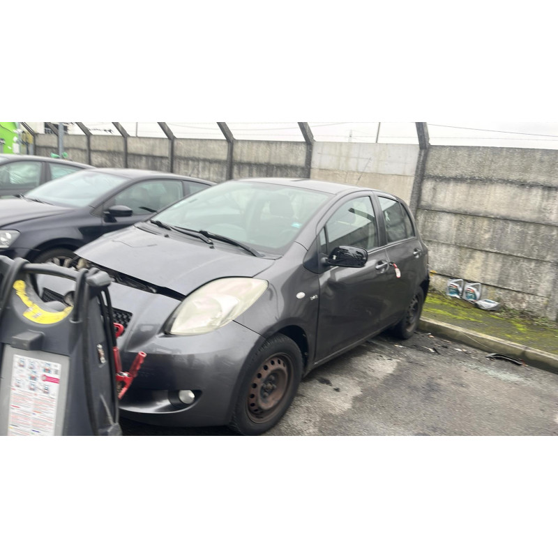 Bloc ABS (freins anti-blocage) TOYOTA YARIS 2 Photo n°4