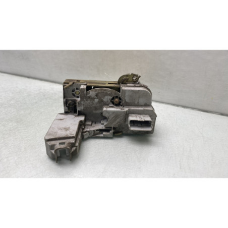 Serrure avant droit PEUGEOT 307
