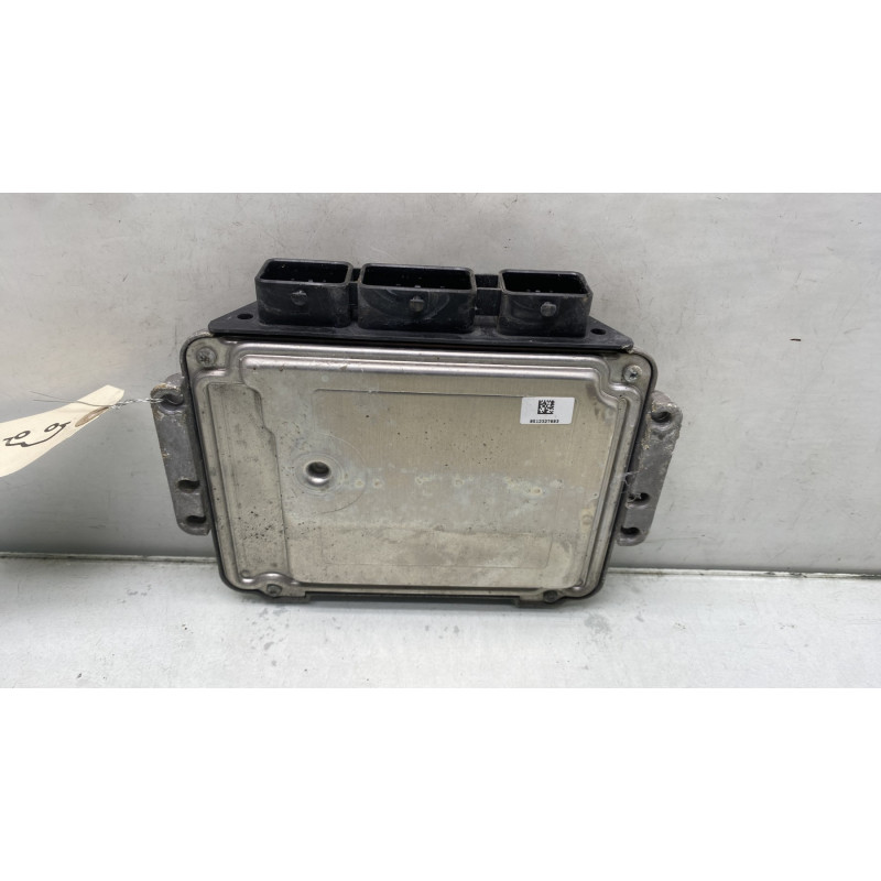 Calculateur moteur PEUGEOT 206 Photo n°4