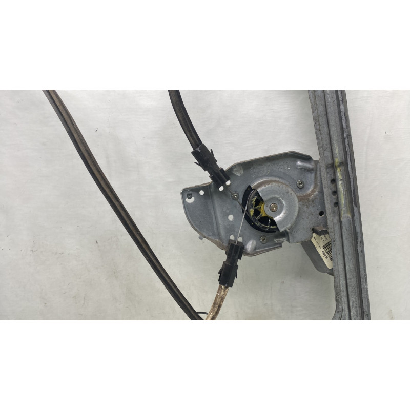 Leve vitre electrique avant gauche PEUGEOT 1007 Photo n°6