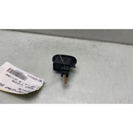 Interrupteur de leve vitre avant droit PEUGEOT 1007