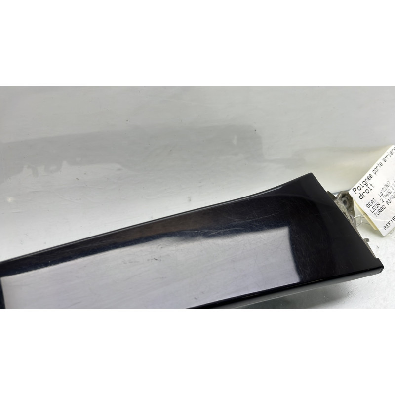 Poignee porte arriere droit SEAT LEON 2 Photo n°3