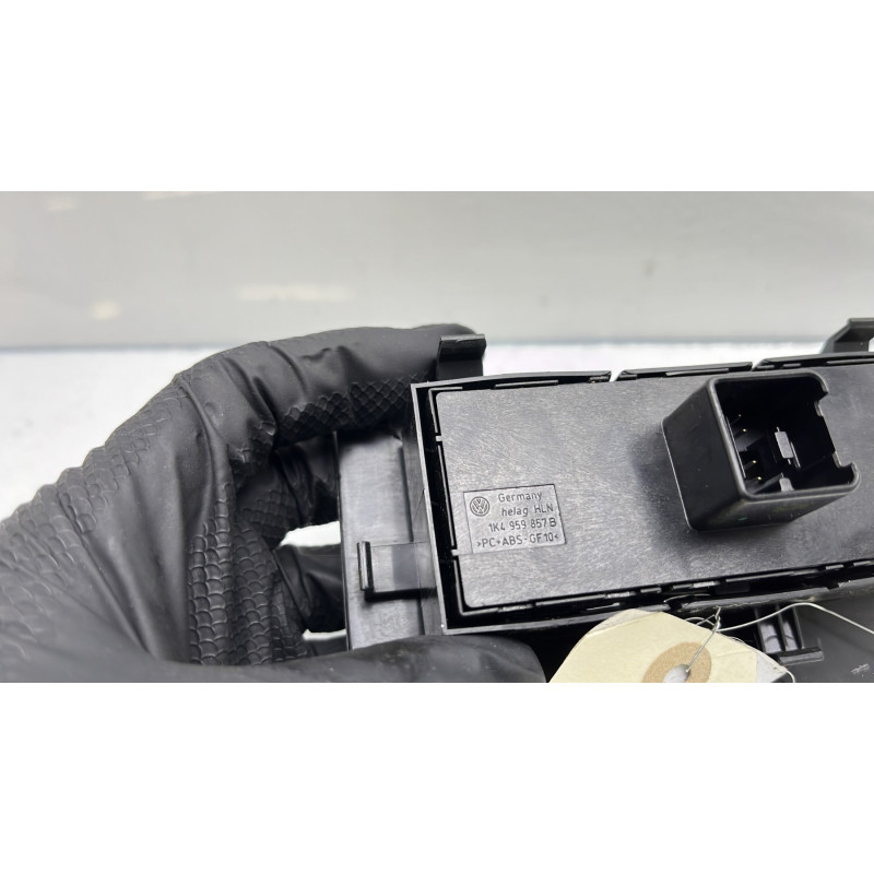 Interrupteur de leve vitre avant gauche SEAT LEON 2 Photo n°4