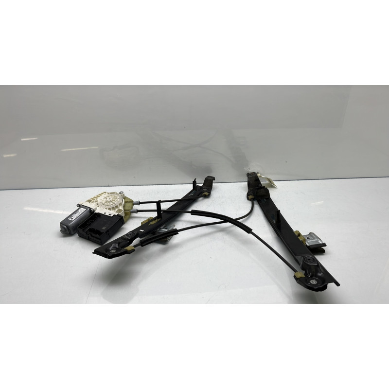 Leve vitre electrique avant gauche SEAT LEON 2 Photo n°1