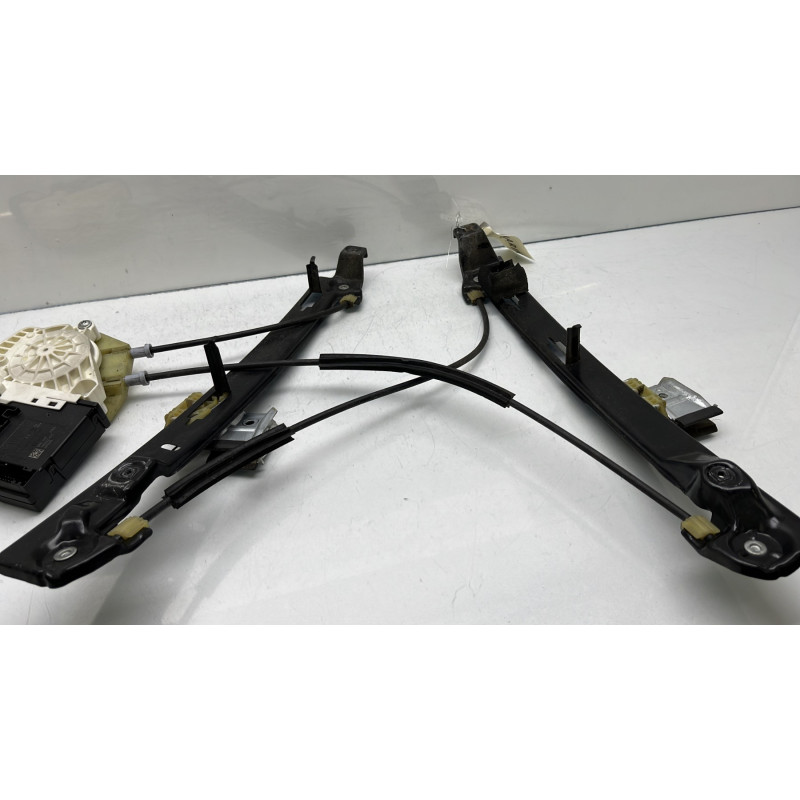 Leve vitre electrique avant gauche SEAT LEON 2 Photo n°2