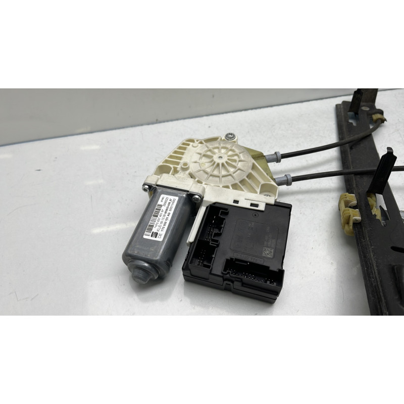 Leve vitre electrique avant gauche SEAT LEON 2 Photo n°4