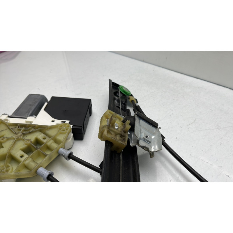 Leve vitre electrique avant gauche SEAT LEON 2 Photo n°9