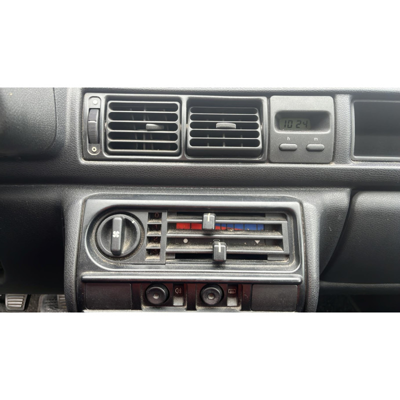 Poignee porte avant gauche FORD FIESTA 3 Photo n°12