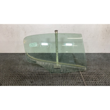 Vitre arriere droit PEUGEOT 407 Photo n°1