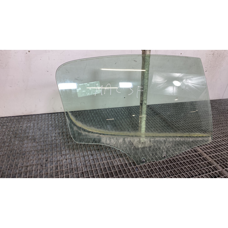 Vitre arriere droit PEUGEOT 407 Photo n°4