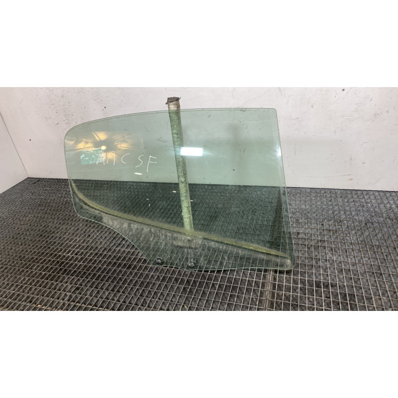 Vitre arriere droit PEUGEOT 407 Photo n°5