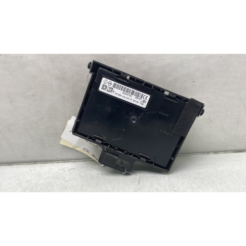 Boitier UCH RENAULT MODUS Photo n°4