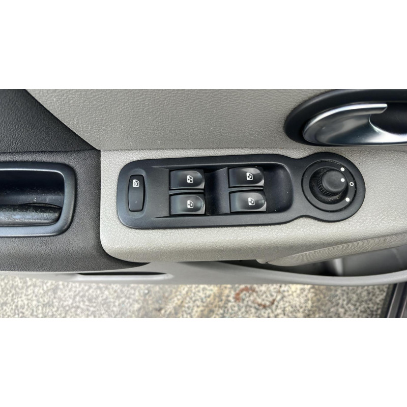 Boitier UCH RENAULT MODUS Photo n°8
