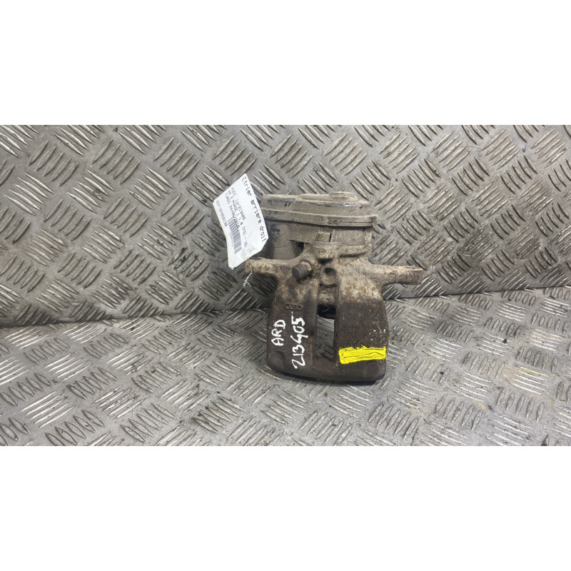 Etrier arriere droit (freinage) AUDI A4 3 Photo n°1