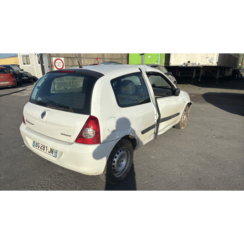 Calculateur moteur RENAULT CLIO 2 CAMPUS Photo n°7