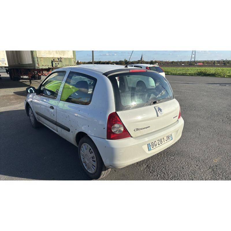 Calculateur moteur RENAULT CLIO 2 CAMPUS Photo n°8